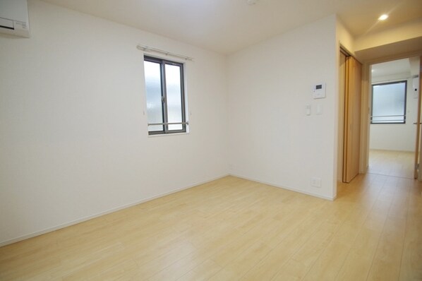 テラコッタIIIの物件内観写真